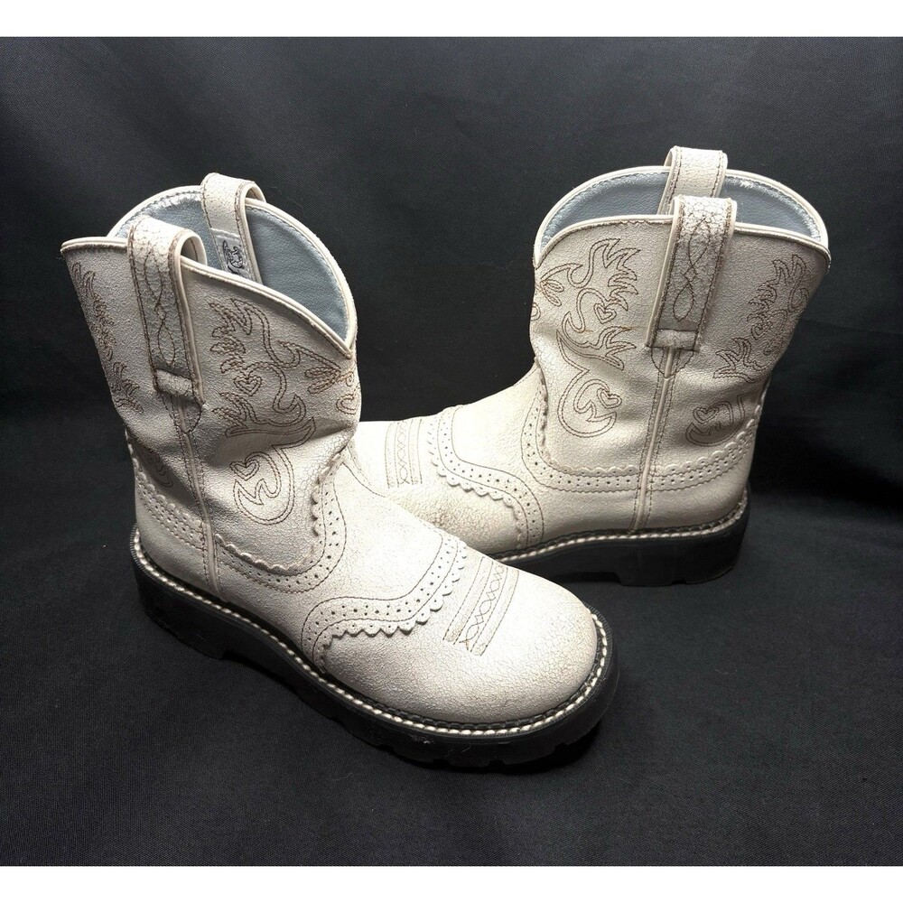 Women's Cream Western Pull-On Boots